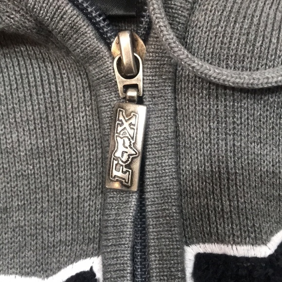 Fox Racing Gray Embroidered Insignia Kangaroo Pocket Hooded Sweater size M - Picture 6 of 9